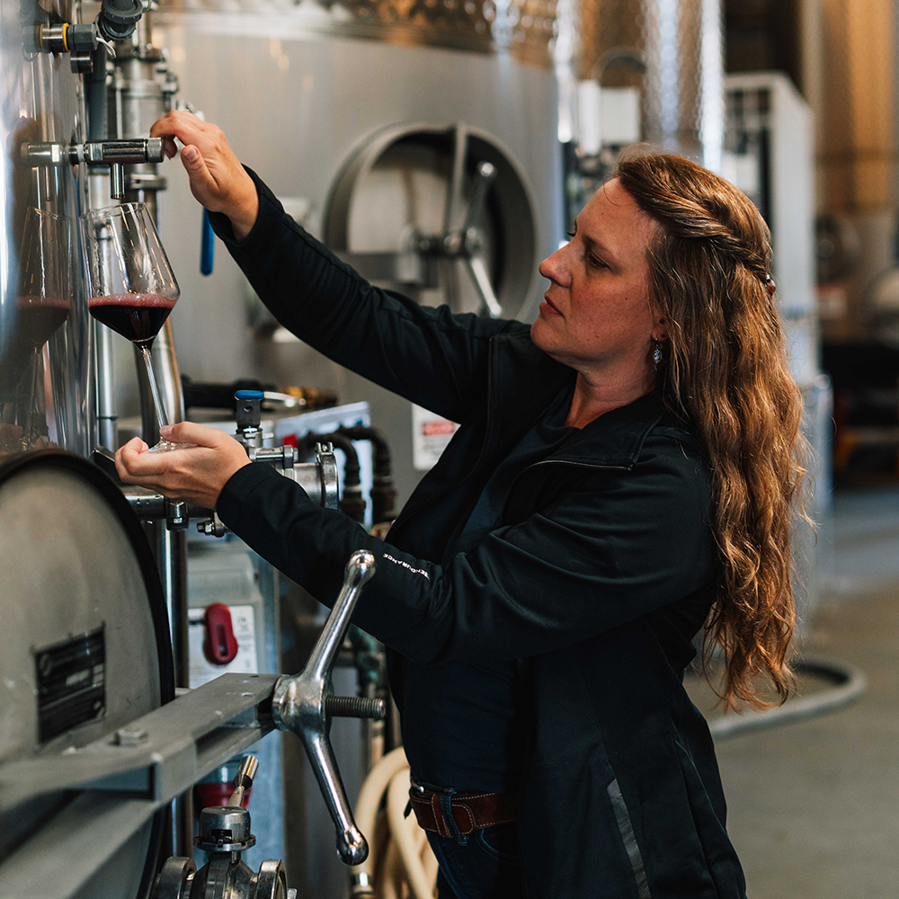 Winemaker, Laura Oskwarek